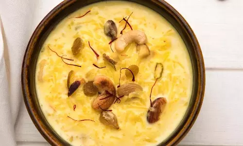 Mawa Kheer: खुशियों के त्योहार  पर बनाइए खास मेवे की खीर