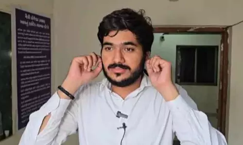 बर्थडे बॉय को उठक-बैठक की सजा, तलवार से केक काटते वीडियो हुआ था वायरल