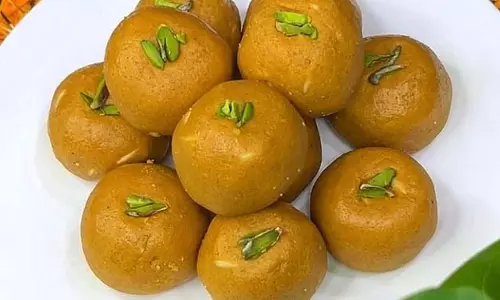 Special Sweets: भाई की सेहत के लिए घर पर बनाएँ ये स्वादिष्ट और हेल्दी मिठाइयाँ