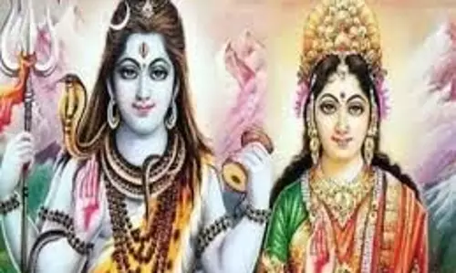 Sawan Purnima Katha: सावन पूर्णिमा पर जरूर पढ़ें ये व्रत कथा, पूरी होगी हर मनोकामना Sawan Purnima Katha: सावन पूर्णिमा पर जरूर पढ़ें ये व्रत कथा, पूरी होगी हर मनोकामना