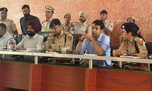 अनुसूचित जाति आयोग ने सिरसा में 70 मामलों की समीक्षा की, पुलिस रिपोर्ट मांगी अनुसूचित जाति आयोग ने सिरसा में 70 मामलों की समीक्षा की, पुलिस रिपोर्ट मांगी