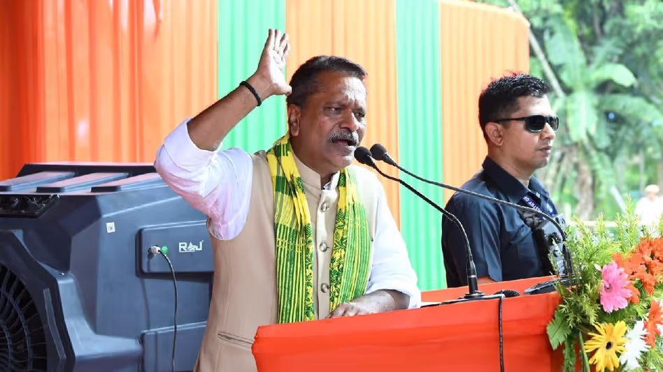 Assam : मंत्री अशोक सिंघल ने बीटीआर में समर्थन जुटाया