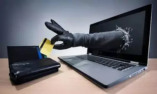 MP : इंदौर पुलिस ने जुलाई में ऑनलाइन धोखाधड़ी के पीड़ितों को 1.78 करोड़ से अधिक लौटाए