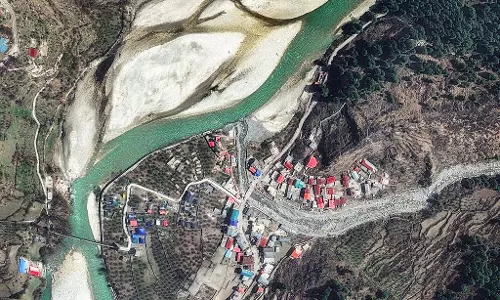 उत्तराखंड भूस्खलन: अब तक 650 लोगों को बचाया गया; 50 लोगों की तलाश तेज उत्तराखंड भूस्खलन: अब तक 650 लोगों को बचाया गया; 50 लोगों की तलाश तेज