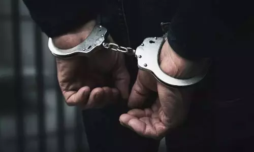 सृष्टि फर्टिलिटी सेंटर घोटाले में भूमिका के लिए KGH के 3 डॉक्टर गिरफ्तार