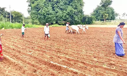 Karnataka : गोरवनहल्ली मंदिर में भक्तों का सैलाब