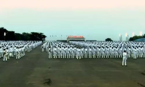 ओडिशा में पासिंग आउट परेड में 2,000 से अधिक अग्निवीरों ने हिस्सा लिया ओडिशा में पासिंग आउट परेड में 2,000 से अधिक अग्निवीरों ने हिस्सा लिया