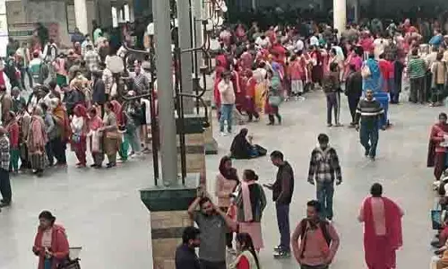 Himachal में स्वास्थ्य सेवा अधर में, नौ महीने बाद भी स्वास्थ्य सेवा की समस्या का कोई समाधान नहीं Himachal में स्वास्थ्य सेवा अधर में, नौ महीने बाद भी स्वास्थ्य सेवा की समस्या का कोई समाधान नहीं