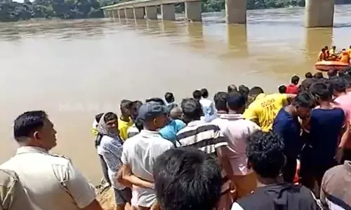 Odisha : बालासोर में सुवर्णरेखा नदी में दो बहनें बह गई