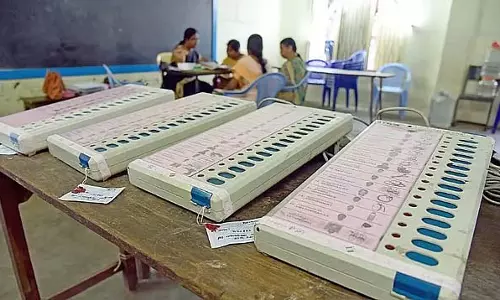राज्यव्यापी मतदाता सूची सत्यापन करें: कांग्रेस ने SEC से आग्रह किया राज्यव्यापी मतदाता सूची सत्यापन करें: कांग्रेस ने SEC से आग्रह किया