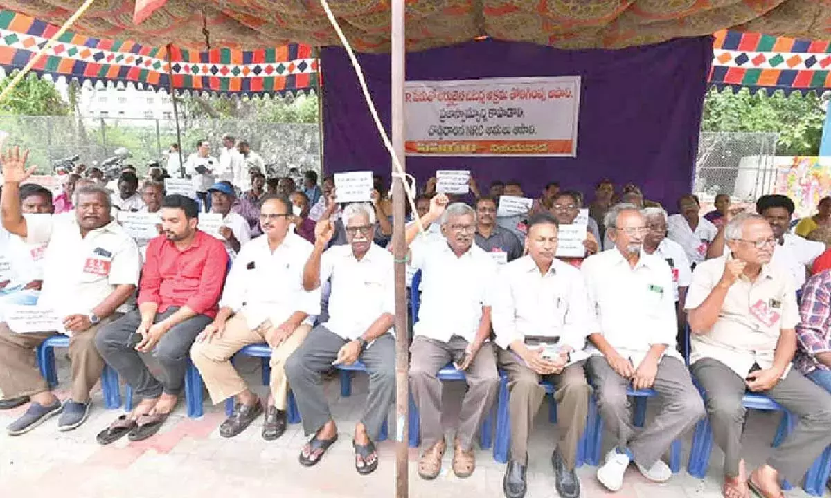 CPM का आरोप, एसआईआर का उद्देश्य वोट देने के अधिकार को नकारना है CPM का आरोप, एसआईआर का उद्देश्य वोट देने के अधिकार को नकारना है