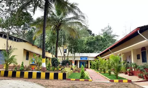 हकथुर सरकारी स्कूल 5 साल से दे रहा है 100% परिणाम