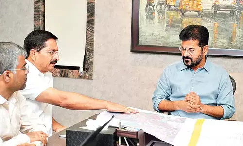 सीएम रेवंत रेड्डी: मूसी पुनरुद्धार बाढ़ का समाधान है सीएम रेवंत रेड्डी: मूसी पुनरुद्धार बाढ़ का समाधान है
