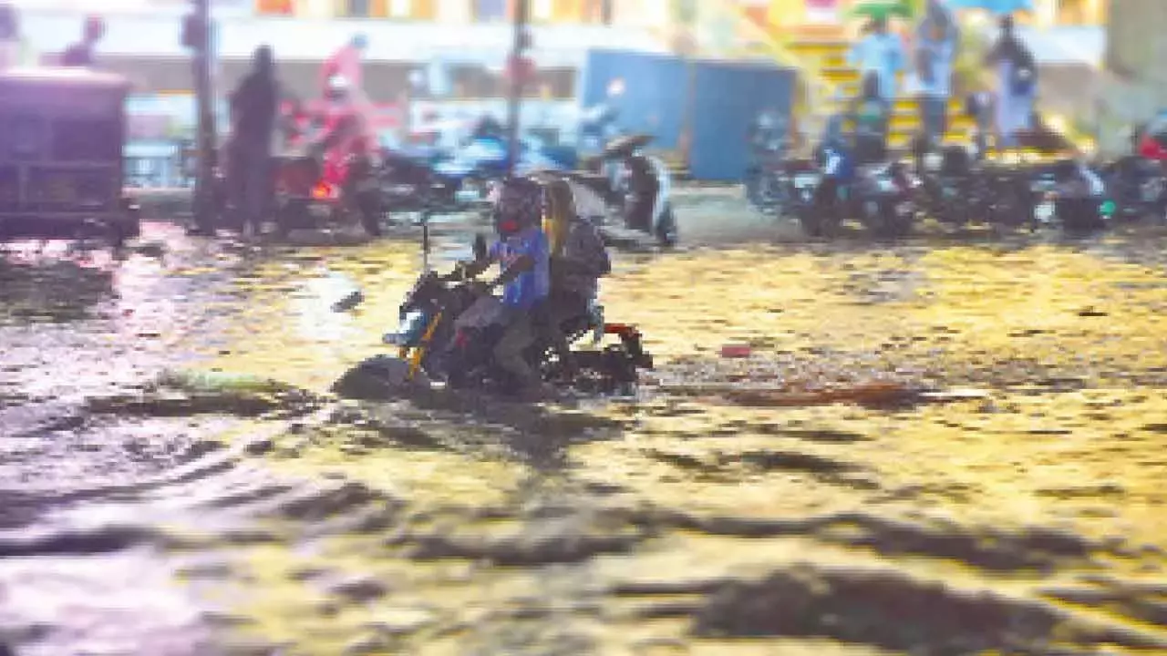 Telangana: 15 अगस्त तक भारी बारिश जारी रहेगी Telangana: 15 अगस्त तक भारी बारिश जारी रहेगी