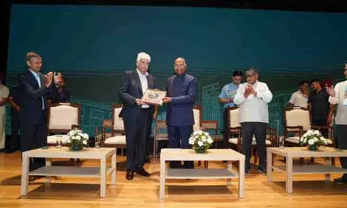 पूर्व राष्ट्रपति Ram Nath Kovind ने प्लक्ष विश्वविद्यालय के पहले दीक्षांत समारोह का शुभारंभ किया पूर्व राष्ट्रपति Ram Nath Kovind ने प्लक्ष विश्वविद्यालय के पहले दीक्षांत समारोह का शुभारंभ किया
