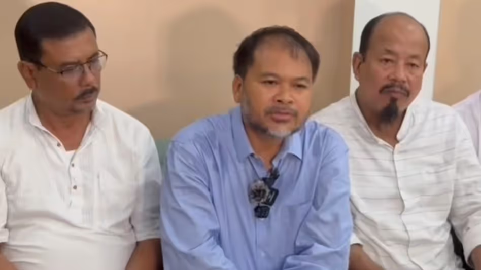 Assam :  हिमंत बिस्वा सरमा की पागल टिप्पणी पर अखिल गोगोई ने कहा