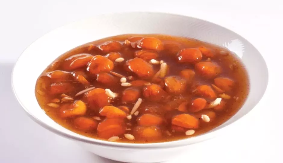 Plum chutney: इस खट्टी-मीठी चीज के साथ खाने में आएगा मज़ा Plum chutney: इस खट्टी-मीठी चीज के साथ खाने में आएगा मज़ा
