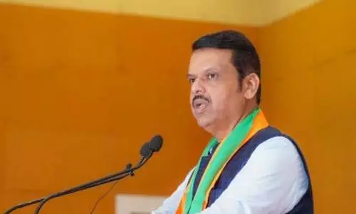 30 साल आगे की सोचें और यातायात की समस्या को हल करने के उपाय करें - देवेंद्र फडणवीस