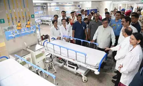 Kataria ने सेक्टर 32 अस्पताल में इमरजेंसी और ट्रॉमा ब्लॉक का उद्घाटन किया Kataria ने सेक्टर 32 अस्पताल में इमरजेंसी और ट्रॉमा ब्लॉक का उद्घाटन किया