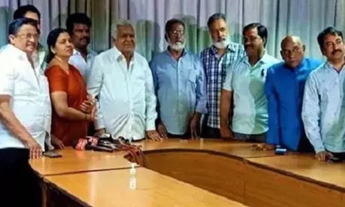 निर्माताओं के साथ वार्ता विफल..फिल्म फेडरेशन उठाएगा चिंता..!