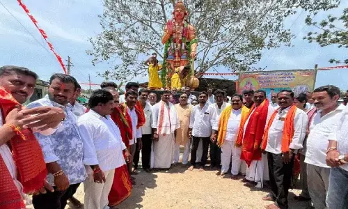 Ontimamidipalli में अंजनेय प्रतिमा की स्थापना