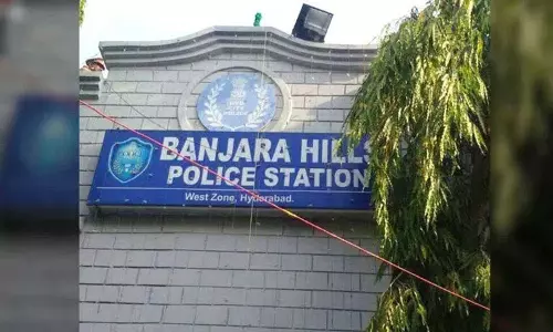 पिता ने चार साल की बेटी पर किया हमला.. पुलिस ने मामला दर्ज किया पिता ने चार साल की बेटी पर किया हमला.. पुलिस ने मामला दर्ज किया