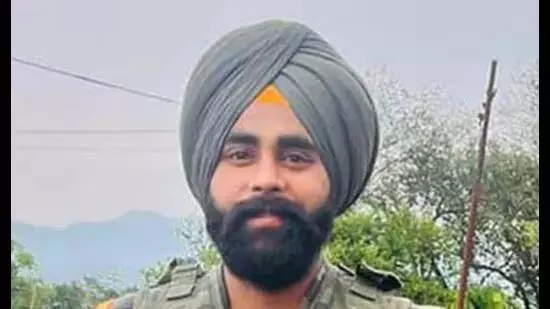 समराला निवासी शहीद जवान नवविवाहित था, परिवार गमगीन समराला निवासी शहीद जवान नवविवाहित था, परिवार गमगीन