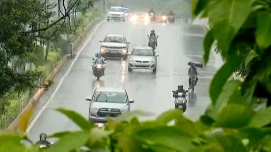 निम्न दबाव प्रणाली के कारण 12 अगस्त से ओडिशा में भारी बारिश हो सकती है निम्न दबाव प्रणाली के कारण 12 अगस्त से ओडिशा में भारी बारिश हो सकती है