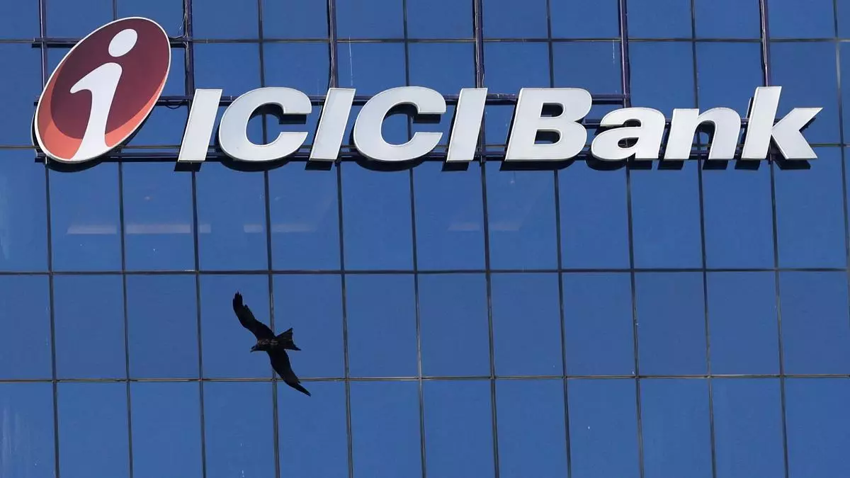 Mumbai: ICICI बैंक का नया नियम, बचत खाते में ₹50,000 जरूरी Mumbai: ICICI बैंक का नया नियम, बचत खाते में ₹50,000 जरूरी