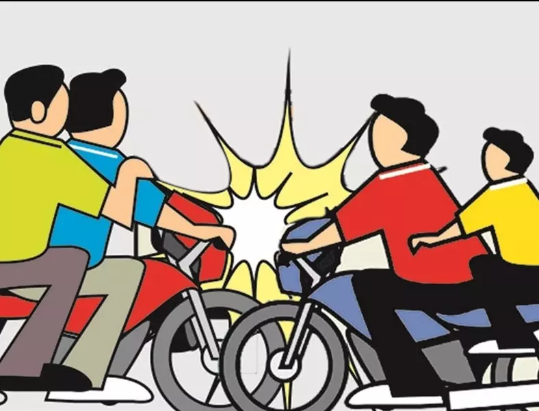 Bareilly: बाइक भिड़ंत में दो लोगों की दर्दनाक मौत Bareilly: बाइक भिड़ंत में दो लोगों की दर्दनाक मौत