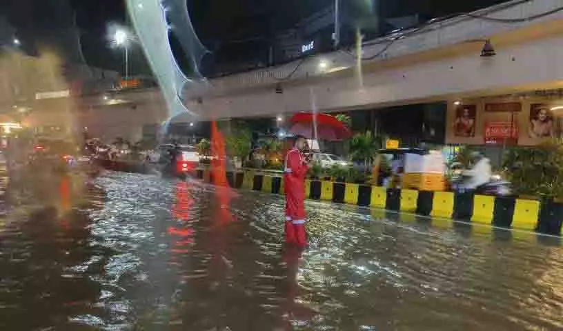 Hyderabad में भारी बारिश और बाढ़ की स्थिति, नामपल्ली में सबसे अधिक 11.75 सेमी बारिश दर्ज Hyderabad में भारी बारिश और बाढ़ की स्थिति, नामपल्ली में सबसे अधिक 11.75 सेमी बारिश दर्ज
