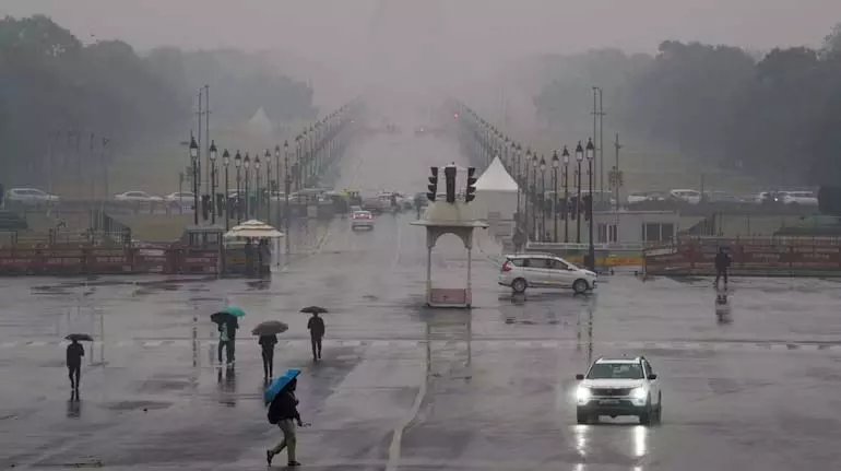 Delhi weather: शहर में वायु गुणवत्ता संतोषजनक, और बारिश की संभावना Delhi weather: शहर में वायु गुणवत्ता संतोषजनक, और बारिश की संभावना