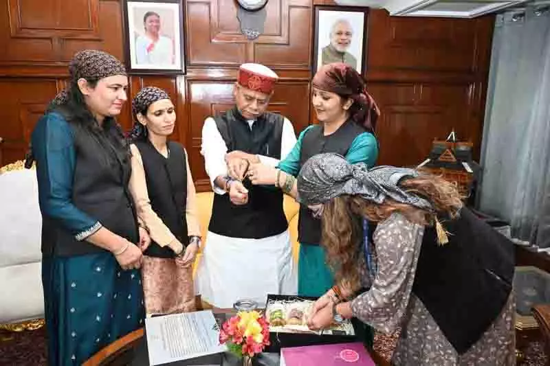 Himachal: राज्यपाल ने आपदा मुक्त राज्य के लिए किया हवन Himachal: राज्यपाल ने आपदा मुक्त राज्य के लिए किया हवन