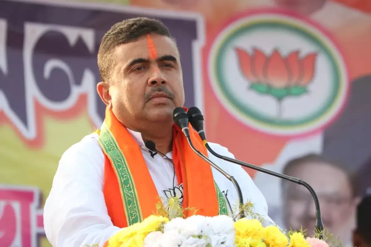सुवेंदु अधिकारी ने नबन्ना अभियान रैली में भाग लिया, कहा, ममता बनर्जी की पुलिस राष्ट्रविरोधी है सुवेंदु अधिकारी ने नबन्ना अभियान रैली में भाग लिया, कहा, ममता बनर्जी की पुलिस राष्ट्रविरोधी है