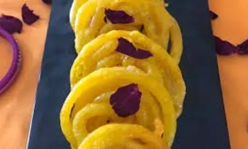 How to make Paneer Jalebi: जन्माष्टमी पर बनाएं ये स्पेशल मिठाई How to make Paneer Jalebi: जन्माष्टमी पर बनाएं ये स्पेशल मिठाई