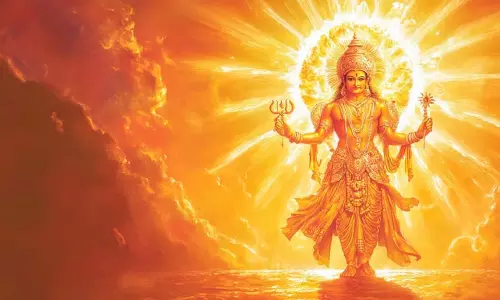 Ravivar Upay: रविवार को आजमाएं नींबू का ये उपाय, रुका हुआ पैसा भी आएगा वापस