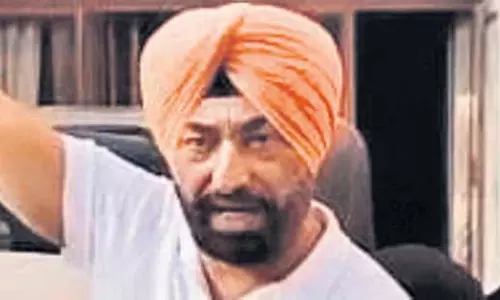 Punjab : ड्रग मामले में खैरा के पूर्व सुरक्षा अधिकारी की गिरफ्तारी Punjab : ड्रग मामले में खैरा के पूर्व सुरक्षा अधिकारी की गिरफ्तारी