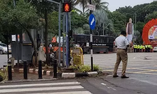 PM Modi आज बेंगलुरु दौरे पर: बहुप्रतीक्षित नम्मा मेट्रो येलो लाइन का उद्घाटन PM Modi आज बेंगलुरु दौरे पर: बहुप्रतीक्षित नम्मा मेट्रो येलो लाइन का उद्घाटन