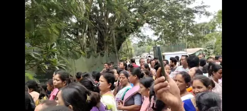 Assam: POCSO के आरोपों में प्रधानाध्यापक की गिरफ्तारी का छात्रों ने किया विरोध Assam: POCSO के आरोपों में प्रधानाध्यापक की गिरफ्तारी का छात्रों ने किया विरोध