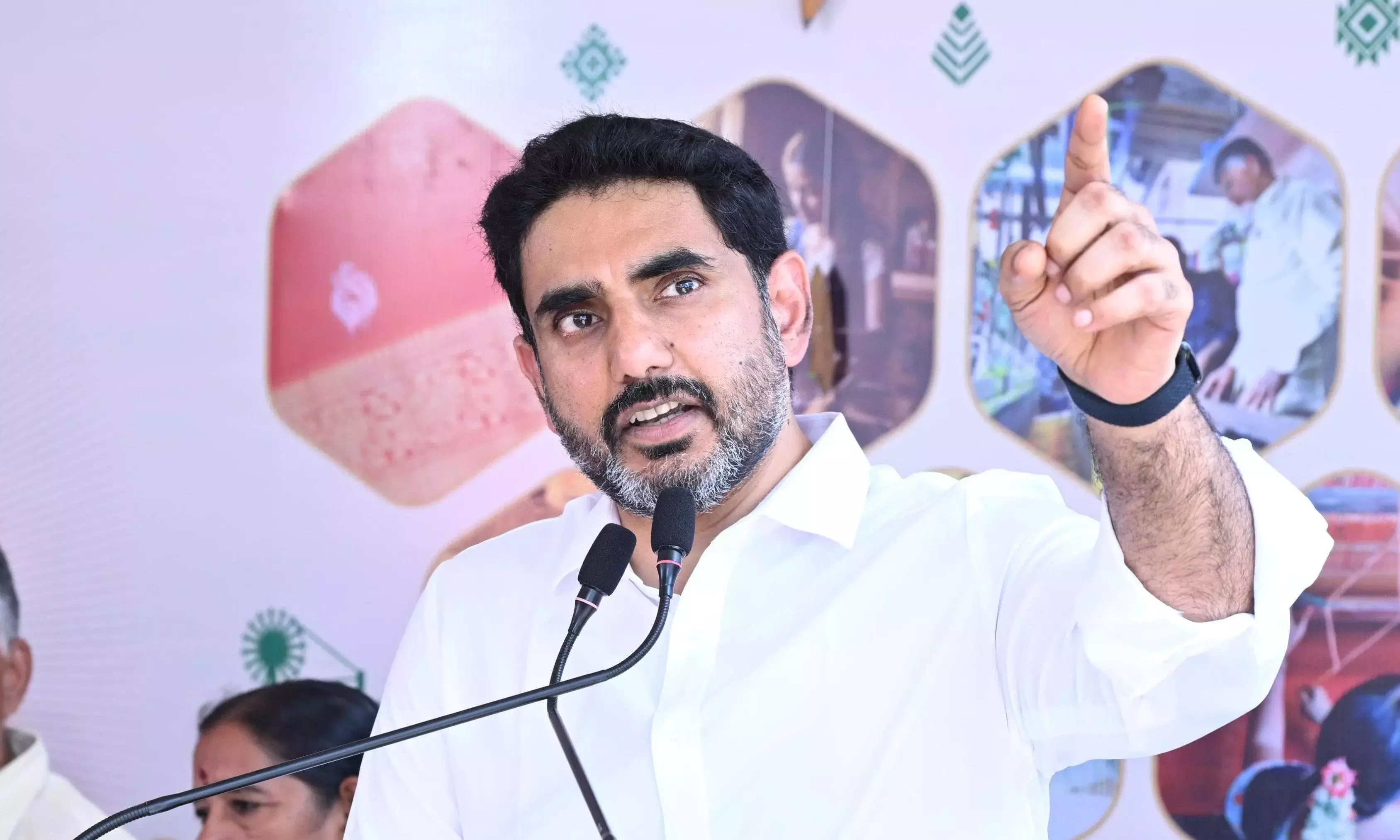 Andhra सरकार ने आदिवासी स्कूलों के बुनियादी ढांचे के लिए 45 करोड़ मंजूर किए