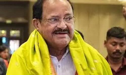 वेंकैया नायडू ने अमेरिकी टैरिफ पर कहा: रूस से आयात पर विरोध कर रहे