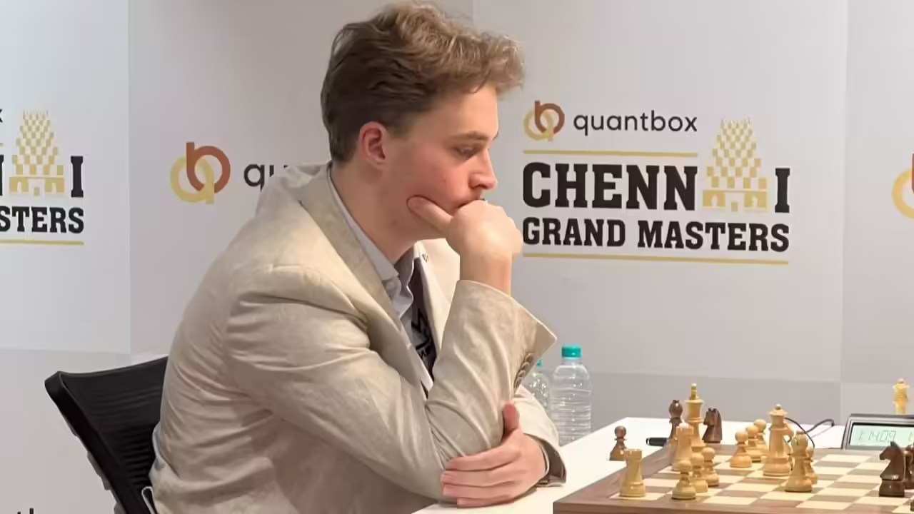 कीमर ने चेन्नई ग्रैंड मास्टर्स में लगातार तीसरी जीत के साथ अपना सर्वश्रेष्ठ प्रदर्शन जारी रखा कीमर ने चेन्नई ग्रैंड मास्टर्स में लगातार तीसरी जीत के साथ अपना सर्वश्रेष्ठ प्रदर्शन जारी रखा