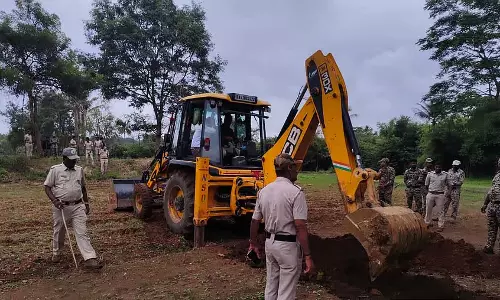 भूटानहल्ली में 5 एकड़ अतिक्रमण हटाया गया: 25 करोड़ की वन संपदा जब्त भूटानहल्ली में 5 एकड़ अतिक्रमण हटाया गया: 25 करोड़ की वन संपदा जब्त
