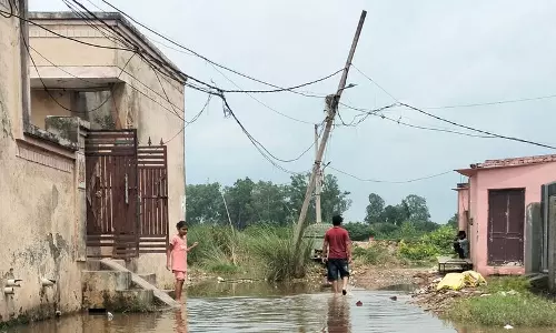 टांगरी नदी में उफान से अंबाला की कॉलोनियों में बाढ़ का पुराना डर फिर से जाग उठा है टांगरी नदी में उफान से अंबाला की कॉलोनियों में बाढ़ का पुराना डर फिर से जाग उठा है