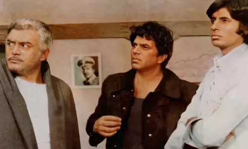 क्या Sholay को उसकी 50वीं रिलीज वर्षगांठ पर 4K में पुनः स्थापित किया जा रहा है? क्या Sholay को उसकी 50वीं रिलीज वर्षगांठ पर 4K में पुनः स्थापित किया जा रहा है?