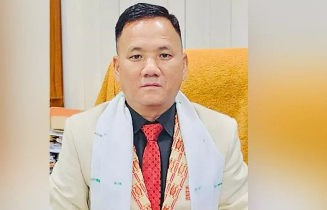 Arunachal: एर टोको ओनुज को अंतरराष्ट्रीय मंच पर डॉक्टरेट की मान्यता