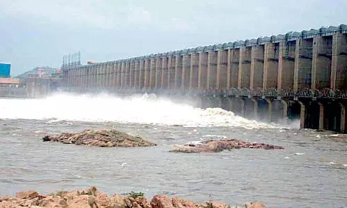 Mahbubnagar में जुराला परियोजना को ऊपरी इलाकों से भारी मात्रा में पानी मिल रहा