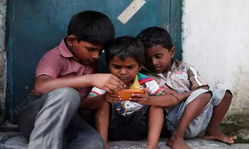 Pakistan के मानवाधिकार संगठन ने ईसाई और हिंदू बच्चों के साथ दुर्व्यवहार का पर्दाफाश किया Pakistan के मानवाधिकार संगठन ने ईसाई और हिंदू बच्चों के साथ दुर्व्यवहार का पर्दाफाश किया