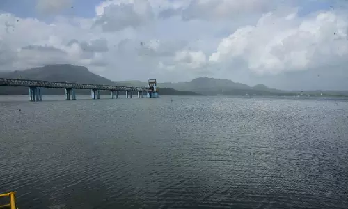 Mumbai : मोरबे बांध का जलस्तर रिकॉर्ड स्तर पर पहुंचा Mumbai : मोरबे बांध का जलस्तर रिकॉर्ड स्तर पर पहुंचा