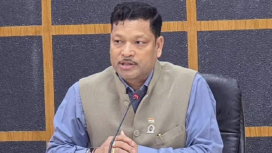 Arunachal  विधानसभा अध्यक्ष ने युवाओं से लोकतंत्र की रक्षा करने और संवैधानिक मूल्यों को बनाए रखने का आग्रह किया